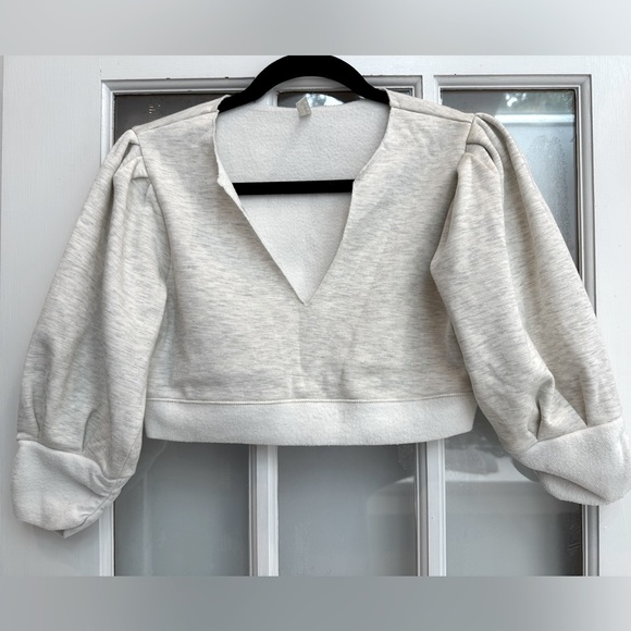 Free People Intimately Cream & Grey Knit Cropped Sweatshirt Yoga Lounge Size S - Picture 1 of 10